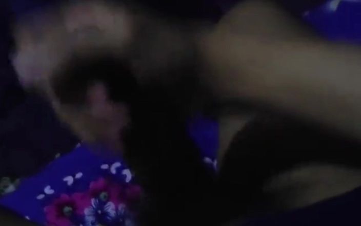 AsianAmateur_20: Il ragazzo tailandese asiatico ha giocato intensamente il suo cazzo.