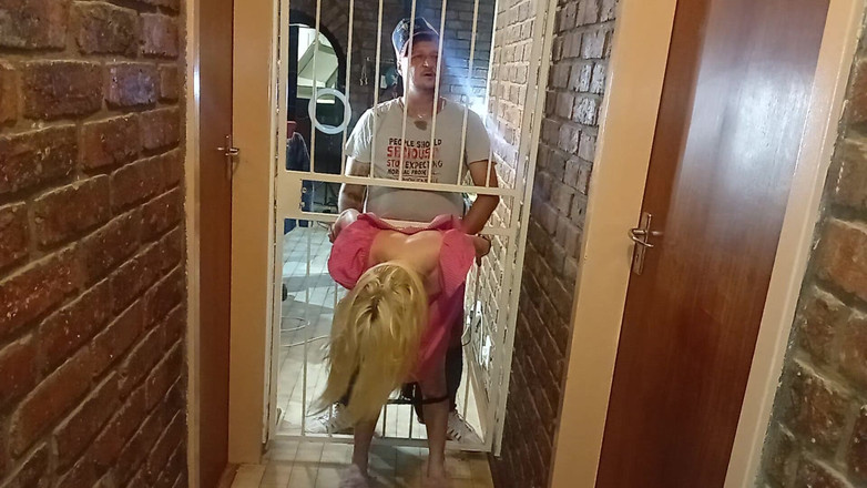 18blondteen: Se il patrigno mi fotterò e trovare un modo per...