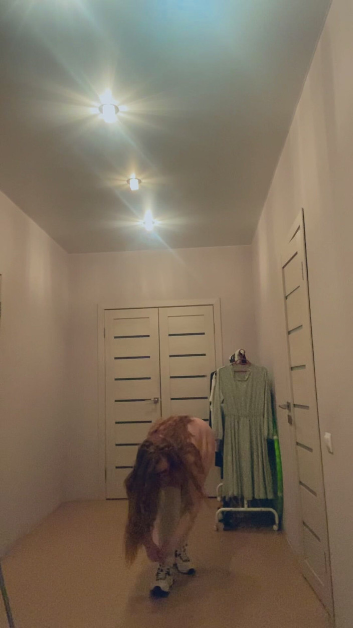 VikkiGeorgia: 和运动鞋一起走秀