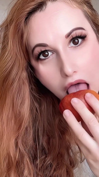 Yummy Orange Suck - Trucchi Giocosi Della Lingua E Pasticci Succosi!