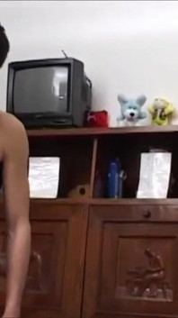 Lubang tante nakal ini dientot habis-habisan sama kontol besar sampai becek