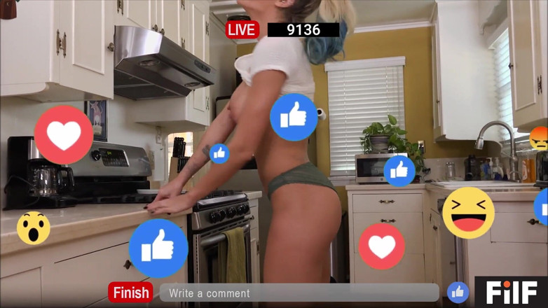 FILF - Father I'd Like To Fuck: La sorellastra Jessa Rhodes chiede un favore ma il fratellastro...