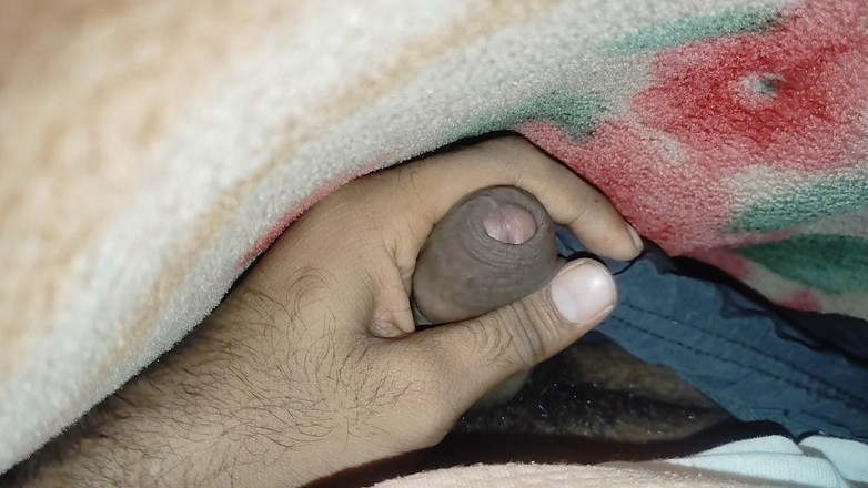 Xxxboyengi: Chàng trai đại học Deshi nóng bỏng thủ dâm dưới chăn