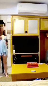 Hot Babe Gets Fucked by Pizza Boy to Pay the Bill