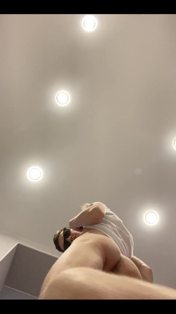 Tommy10boy: Sborro su di te