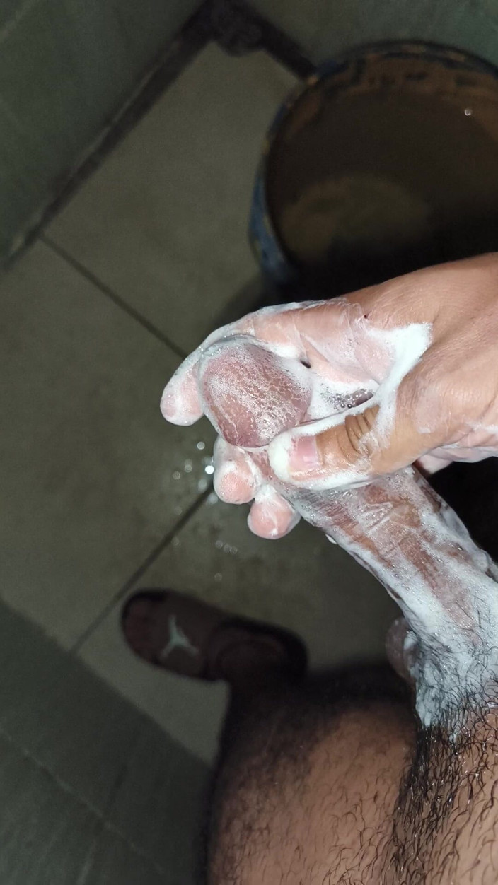 Cute boy jerks off: เกย์ช่วยตัวเองที่บ้านพ่อแม่เมื่อพวกเขาไม่อยู่