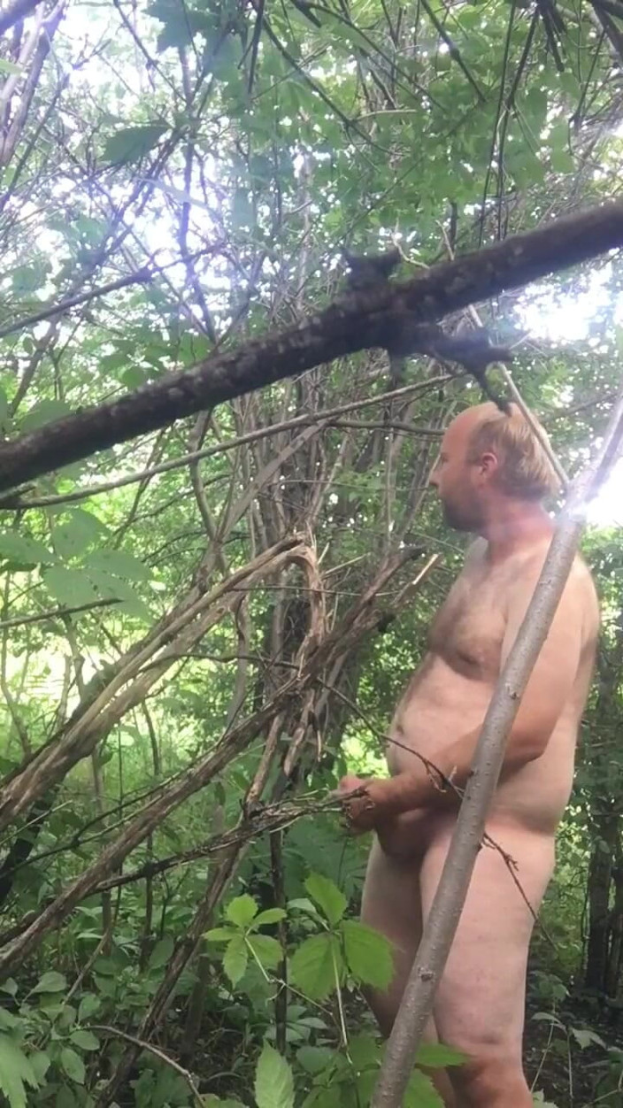 Bigwhitecock: baahar kiya ja raha hai jangli marorna