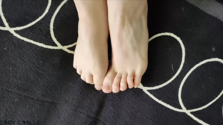 Candy Camille: Extrem muschi in nahaufnahme