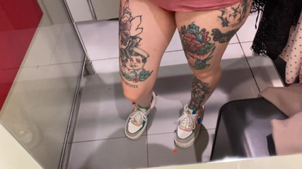 Barbietatoo1: Bawię się językiem, wyobraź sobie, co zrobię z twoim kutasem