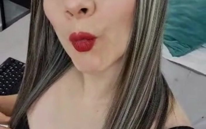 Bella Madison: Pertunjukan webcam model seksi