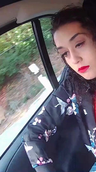 Türkisch geborenes teen jasmin schätzchen auf dem weg zu ihrer nächsten gangbang-party