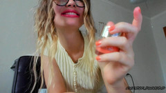 Rarible Diamond: 私人会议诱人的嘴唇和不可抗拒的曲线