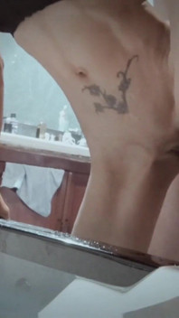 Fată asiatică fără față / pizdă mică asiatică futută cu muzică