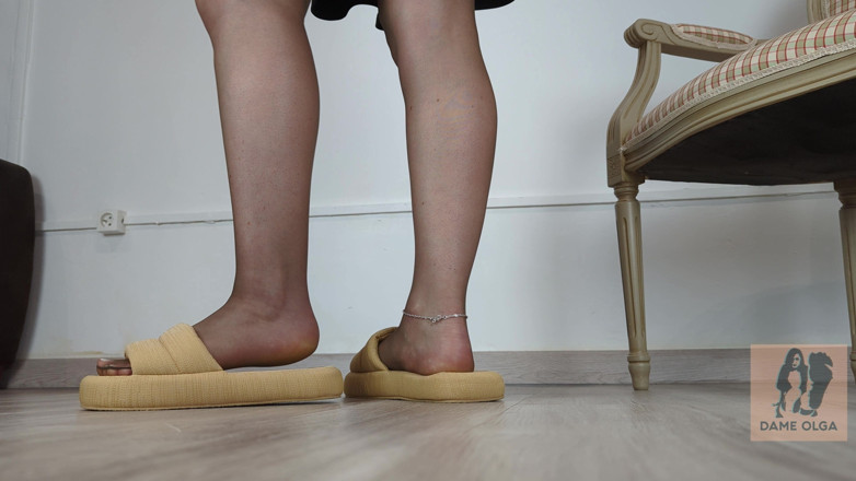 Dame Olga: Jeu de chaussures, pendante et marche à la maison, pantoufles et...