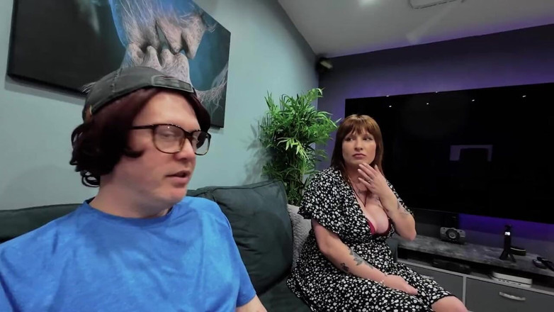 Nerd Pervert: Jess Batty - 거유 거유