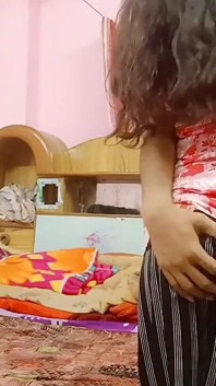 Bini India Xxpriya beraksi tegar kali pertama seks kasar oleh suaminya