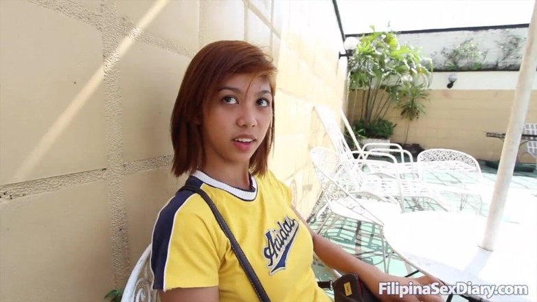 Trike Patrol - Tuk Tuk Patrol: Fresh out the shower teen pinay fucks foreign dick