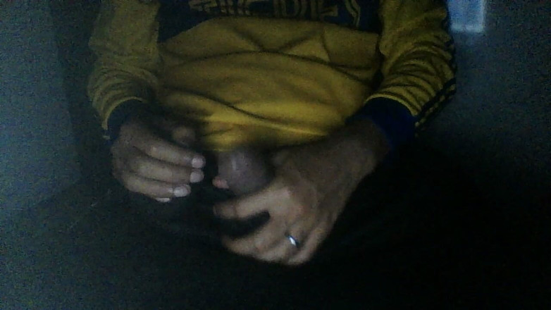 AlexAlejandro13: 在家的网络摄像头
