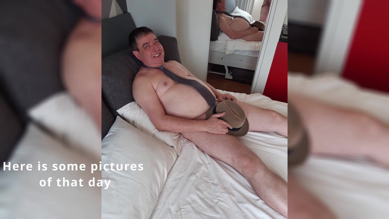 Carlos And Junior: 火辣爸爸脱光衣服