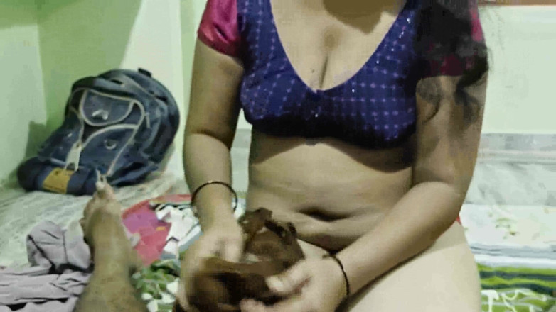 Sexy sindu: เมียหมู่บ้านคนสวยดูดควยอมควย