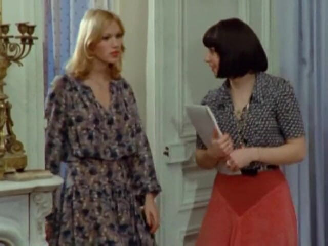 Java Consulting: Brigitte lahaie dan kathy stewart bosnya di bawah meja