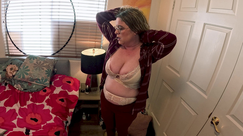 Erin Electra: Мачеха Признается, Что Она Возбуждена Для Пасынка