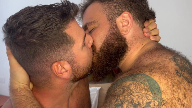 Anton Brazil: Bị gấu đụ