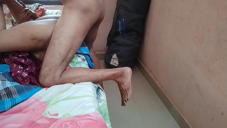 Skydreem1104: Indická vesnická holka je ošukaná ve svém domě