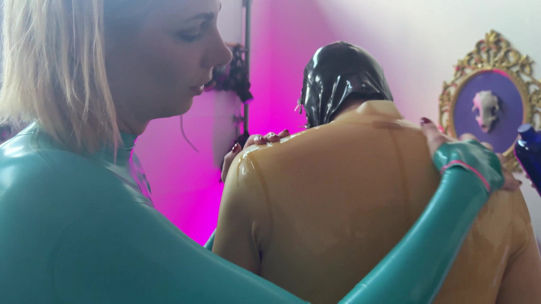 Rubber pervs: Stacy Quartz, getah dan perv bermain vakum, kongkek dan hisap 1/2