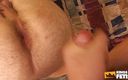 Gay Diaries: 纹身的家伙和他的朋友在以69个姿势深吸后敲他们的屁股