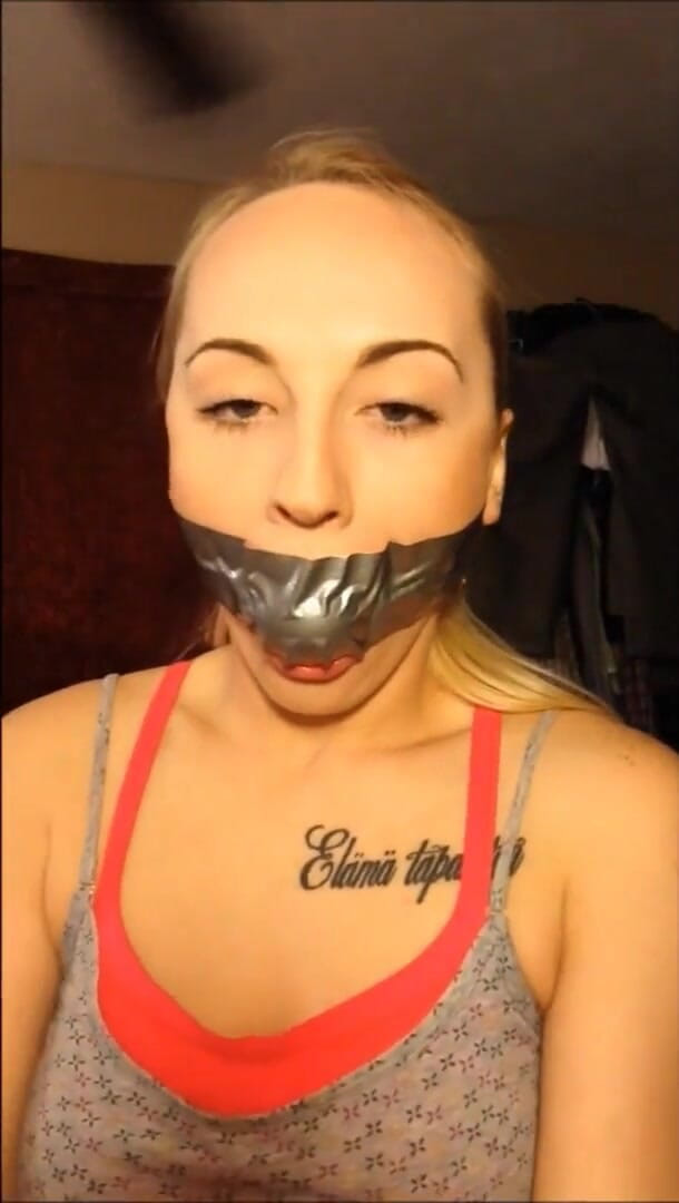 Selfgags classic: 나는 너의 재갈을 물로 은밀하다!