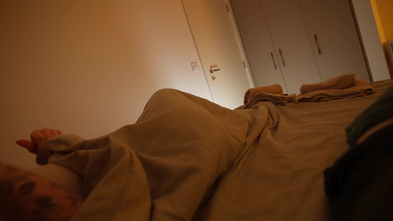 Toma Mur: Macecha je nezbedný videohovor spark wild hotel postel sdílení s...