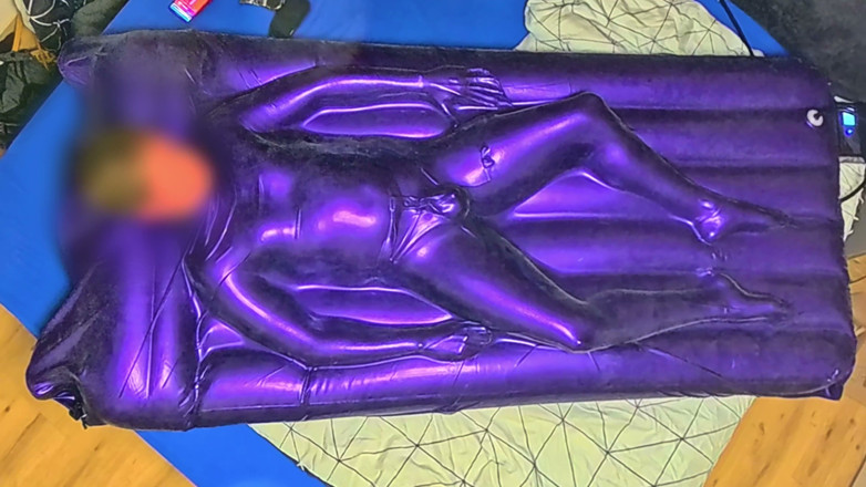 Chastitybeltboy: New Vacuum Bed