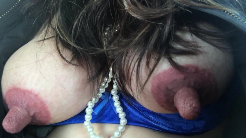 Tanja Tachee: XXL nipples - movie # 1