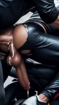 Hentai Yaoi Biker Club Oszukiwanie część 2 - Koledzy pieprzą się za plecami swoich żon