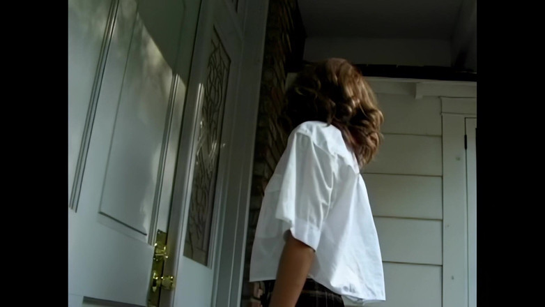 Blitzporn: レナ・ラモン:若い胸にイッてくれ!