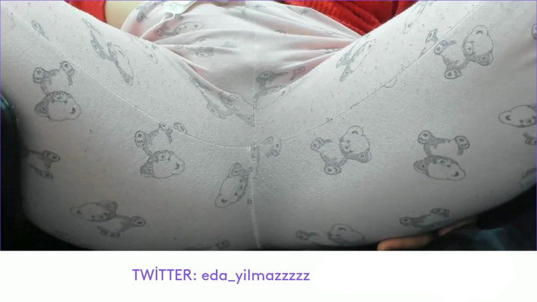 turk_milf_porno: Masturbace v Pyžamu