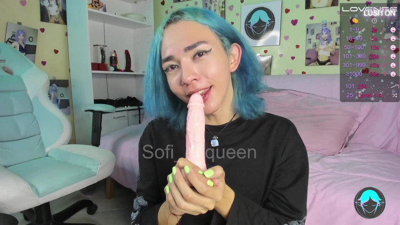 Sofi_elfqueen: देखने का बिंदु आपका लेडीबॉय आपका बड़ा लंड चूसता है