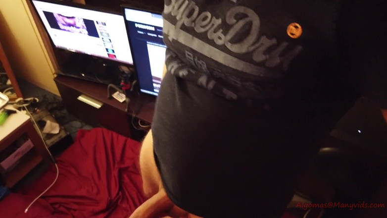 Glamour: Sex anál a ústa plná spermatu. POV dildo dvojitá penetrace