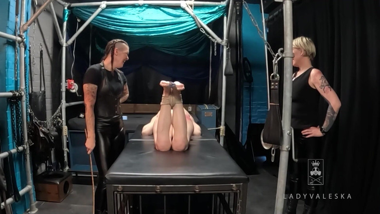 Lady Valeska: Bastinado pro sub holku Alexia