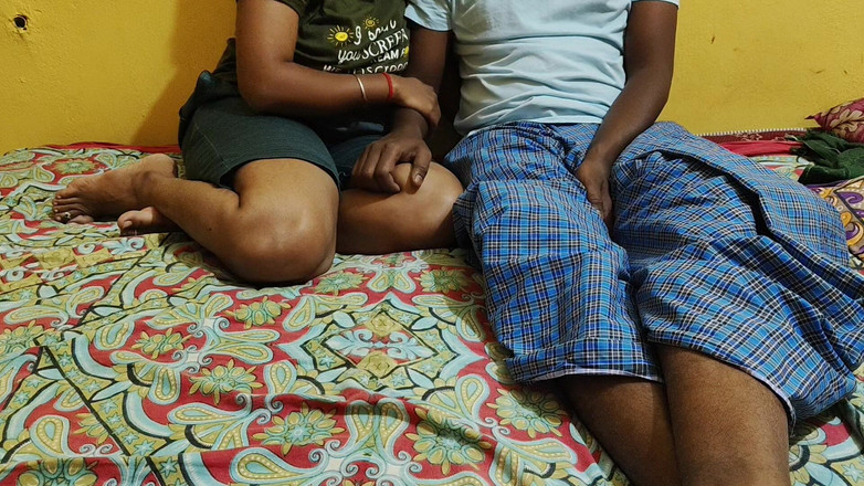 Sweet Couples: Soție tamilă cu prietenul soțului sex cu sunet tamil clar