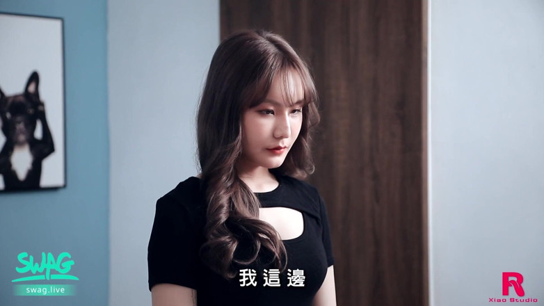 SWAG.live: 내 핑크색 보지를 회의실에서 따먹는 상사.