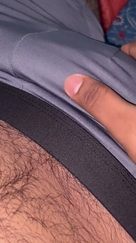 Midnight first time handjob my roommate cumshot