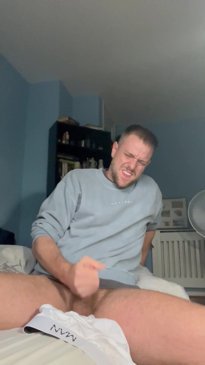 The Scottish Tradie: Sopló mi carga antes de uni! Verbal sólida escocesa