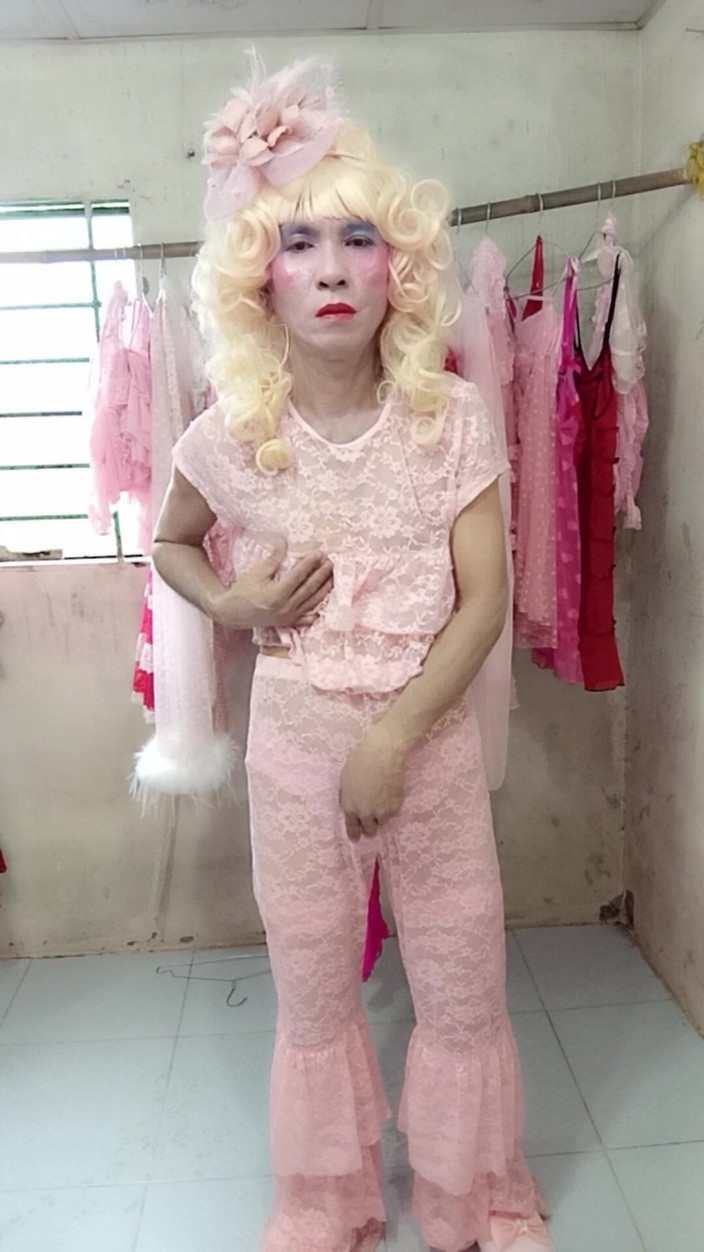 nguyen dang thien tri: Transgender Le draagt sexy porno-selfie-pik