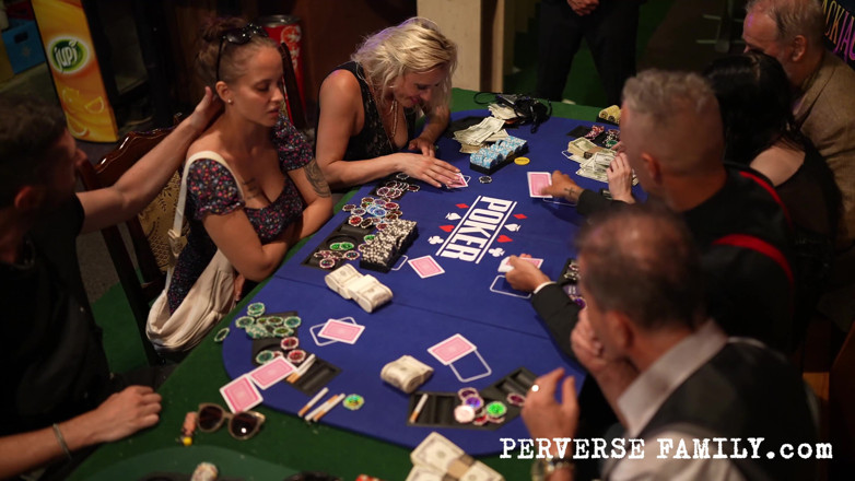 Perverse Family: Perverse Family 47.3 (season 4) Perverse Poker Win