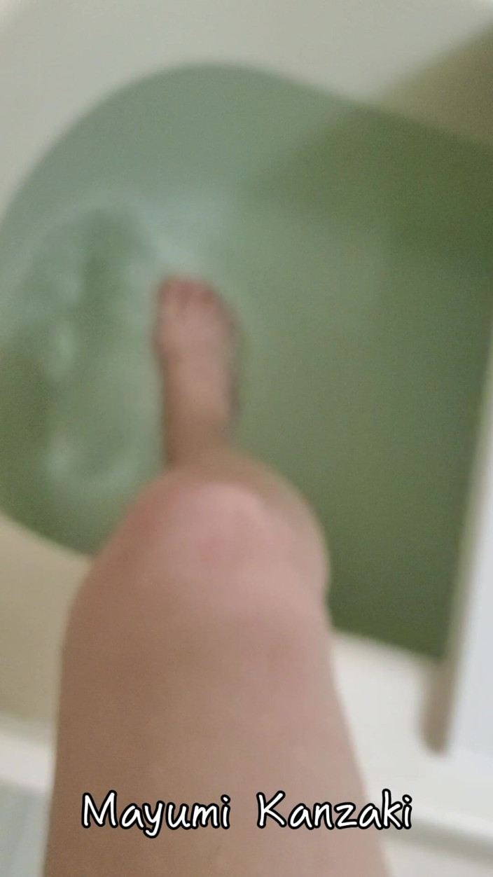 Mayumi Kanzaki: Another Night in the Bathroom in July
