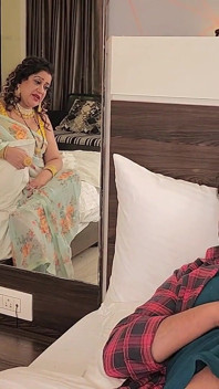 Indian Silm MILF Stepaunty in Saree Desi Sex (hindi Audio)