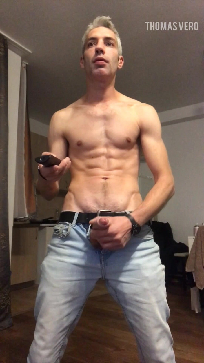 Vero Thomas: Mrdka bez rukou. Masturbatio