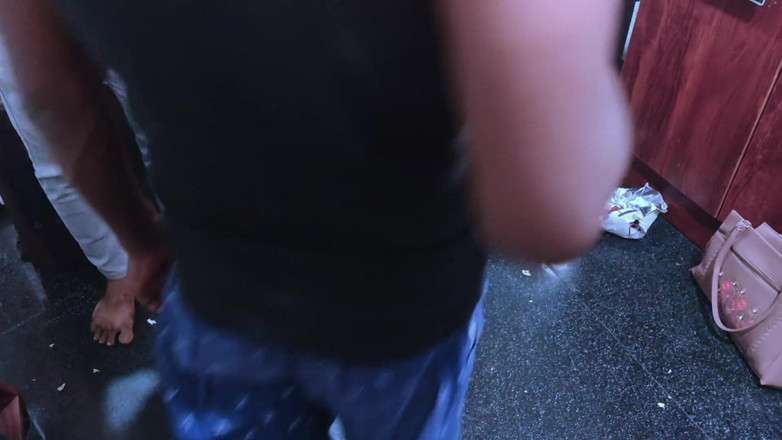 Tamil lesbian: Nach dem shooting lässiges gespräch über porno-videos